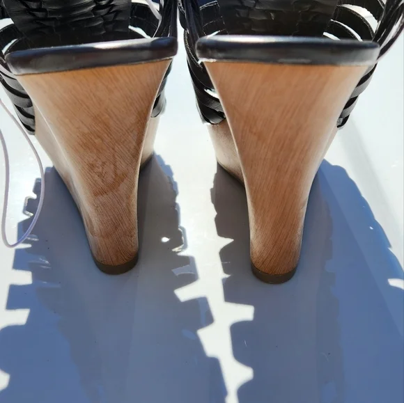 Mossimo Wedge Sandal - Picture 8 of 8